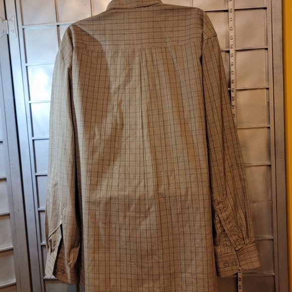 Van Heusen Large button down long sleeve shirt. 16.5 - Picture 12 of 12